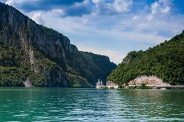 Panorama Dunaje - k dunajským kataraktům (Flora)