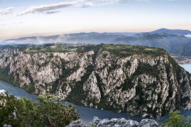 PREMIUM - Panorama Dunaje z Vídně (FLORA)