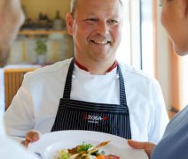 Ke Středozemnímu moři přes Provence - říční plavba s leteckou dopravou a českým průvodcem