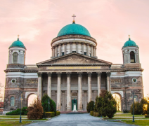 Říční plavba po Dunaji s českým průvodcem a dopravou