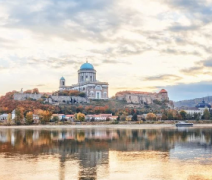 Říční plavba po Dunaji s českým průvodcem a dopravou