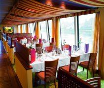 říční plavba all inclusive - restaurace, bufet, jídlo, catering | Plavba k Severnímu moři z Kolína