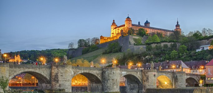 BASIC - Romantika u řeky Mohan (CLEA)